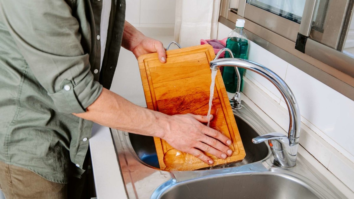Come lavare un tagliere in legno - Tutto quello che devi sapere! - InCut