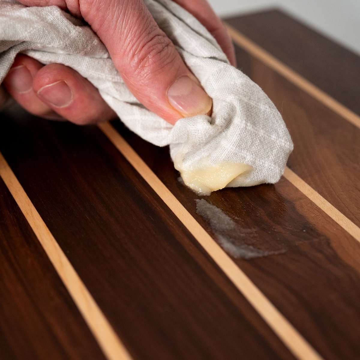 Cera Protettiva per Taglieri in Legno Incut - Cera d'Api e Paraffina Liquida Farmaceutica - InCut